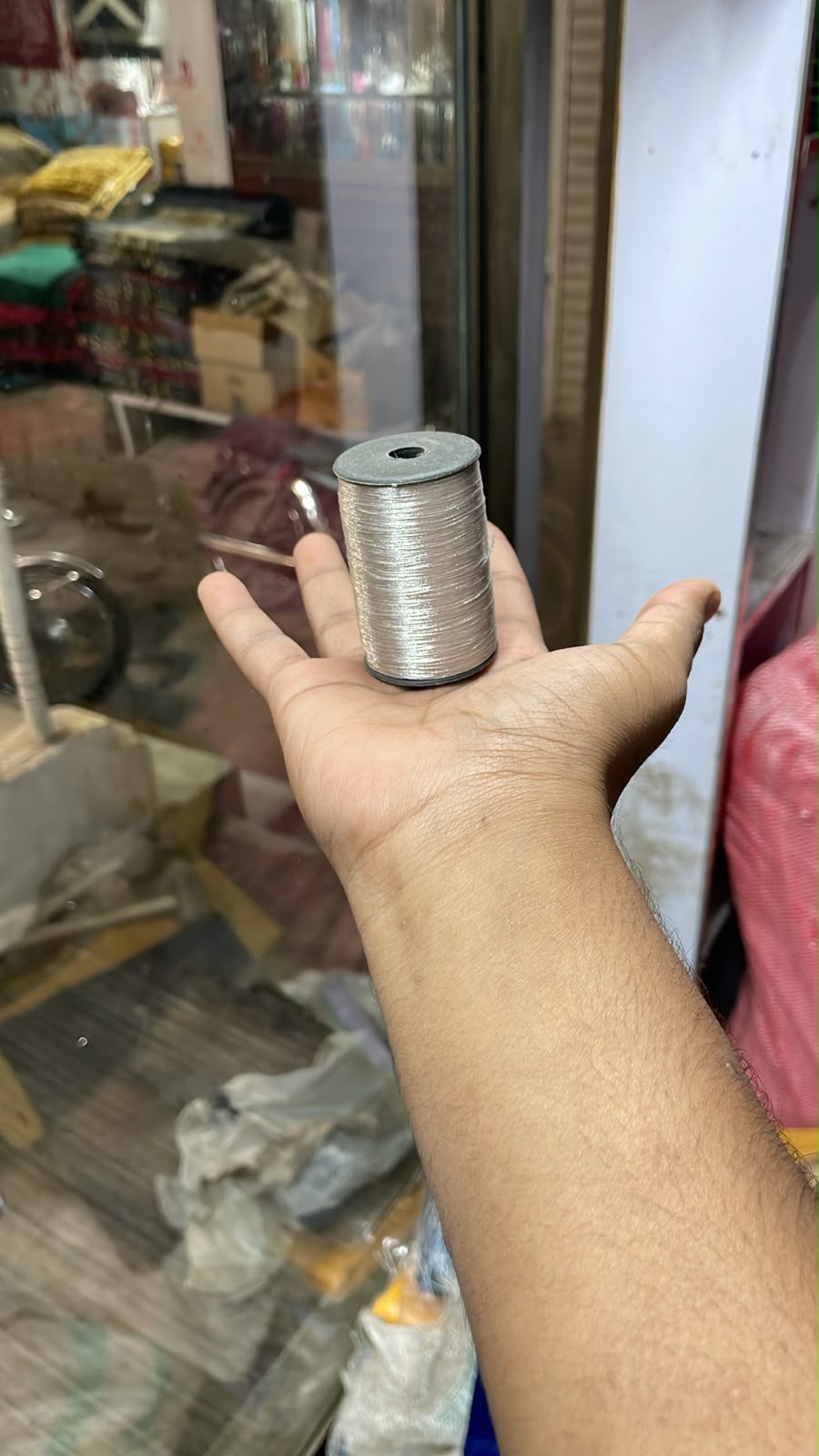 Light Peach Tila Embroidery Thread – Mota 28/2 & Machine 120 | Small Size